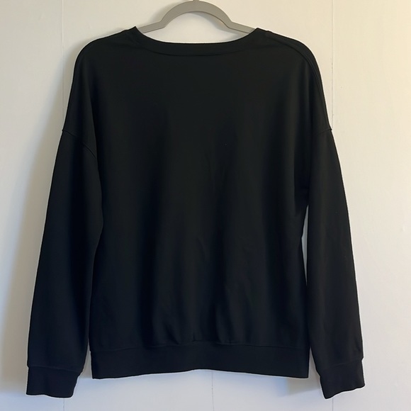 Zoe + Liv Beauty In Every Shade Graphic Sweatshirt Size S Black Fleece - Picture 2 of 6